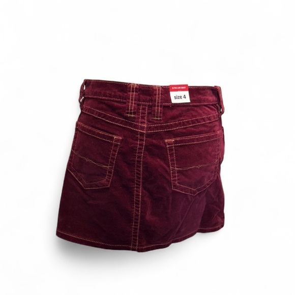 Vintage Y2K Old Navy Womens burgundy velvet ultra low rise mini skirt Size 4 - Picture 4 of 7